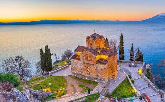 Uçaklı VİZESİZ BÜYÜK BALKAN TURU (7 GECE KONAKLAMALI) İZMİR'DEN DİREKT UÇUŞ